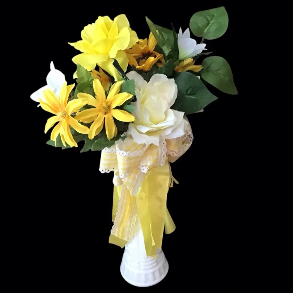 Artificial Floral Bouquet Arrangement Yellow White 15”